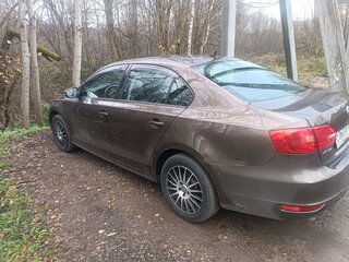 2012 Volkswagen Jetta VI, коричневый, 950000 рублей, вид 3