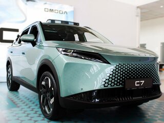 2026 Omoda C7, зелёный, 3299000 рублей, вид 3