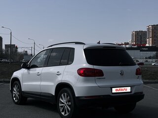 2013 Volkswagen Tiguan I Рестайлинг, белый, 1460000 рублей, вид 3