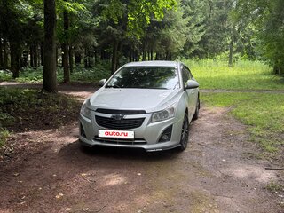 2015 Chevrolet Cruze I Рестайлинг, серебристый, 950000 рублей, вид 3