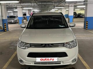 2014 Mitsubishi Outlander III, белый, 1430000 рублей, вид 5