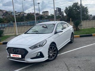 2018 Hyundai Sonata VII (LF) Рестайлинг, белый, 1850000 рублей, вид 2