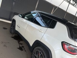 2018 Jeep Compass II, белый, 1900000 рублей, вид 3