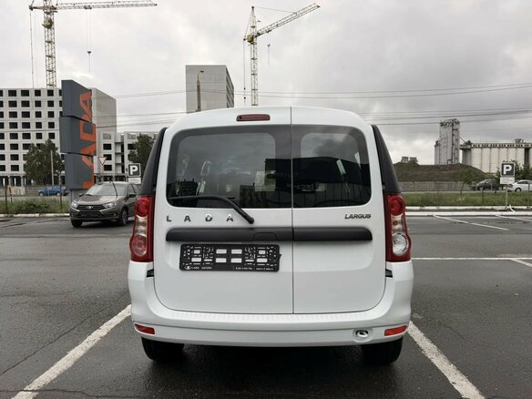 2026 Lada (ВАЗ) Largus I Рестайлинг, белый - вид 3