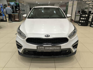 2020 Kia Cerato III Рестайлинг (Classic), белый, 1550000 рублей, вид 2