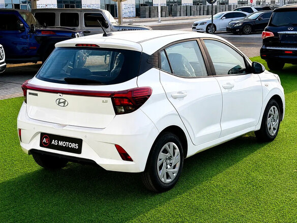 2026 Hyundai i10 III Рестайлинг, белый, 1700205 рублей - вид 4