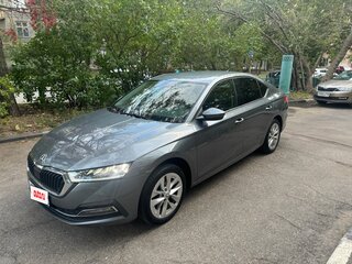 2021 Skoda Octavia IV (A8), серый, 1700000 рублей, вид 1