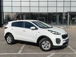 2018 Kia Sportage IV, белый, 1699000 рублей, вид 1