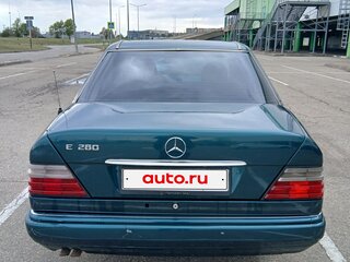 1995 Mercedes-Benz E-Класс 280 I (W124), зелёный, 700000 рублей, вид 3