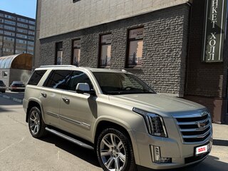 2016 Cadillac Escalade IV, бежевый, 4700000 рублей, вид 3
