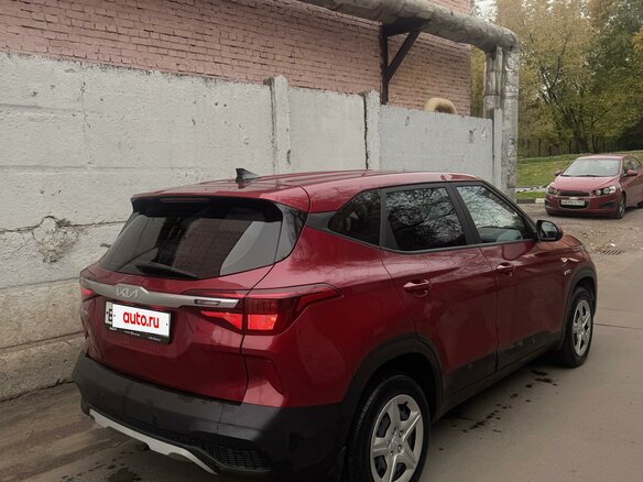 2021 Kia Seltos I, красный, 2100000 рублей - вид 6