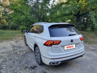 2022 Volkswagen Tiguan II Рестайлинг, белый, 3300000 рублей, вид 2