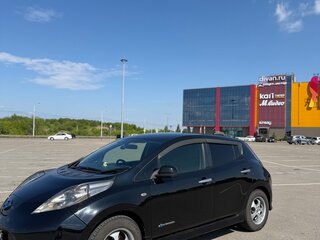 2013 Nissan Leaf (EM57) I (ZE0/AZE0), чёрный, 1500000 рублей, вид 2