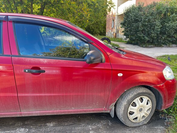 2009 Chevrolet Aveo I Рестайлинг, красный, 350000 рублей - вид 1