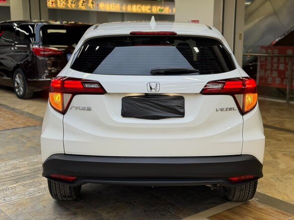 2022 Honda Vezel I Рестайлинг, белый, 1300000 рублей - вид 5