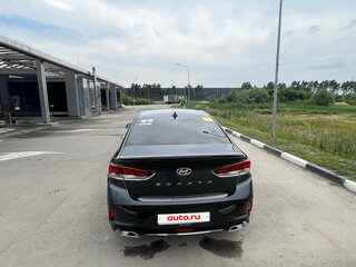 2017 Hyundai Sonata VII (LF) Рестайлинг, серый, 1400000 рублей, вид 3