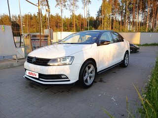 2017 Volkswagen Jetta VI Рестайлинг, белый, 655000 рублей, вид 1