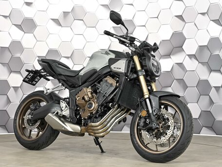 2025 Honda CB 650R, серый, 1099000 рублей, вид 1