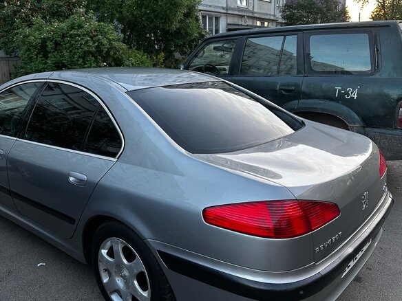 2000 Peugeot 607 I, серый, 390000 рублей - вид 9