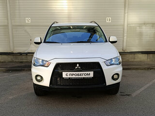 2011 Mitsubishi Outlander II Рестайлинг, белый, 849000 рублей, вид 2