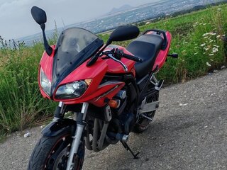Yamaha FZS600 Fazer
