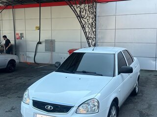 2017 Lada (ВАЗ) Priora I Рестайлинг, белый, 865000 рублей, вид 2