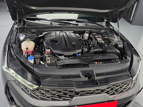 2022 Kia K5 III, серый - вид 6