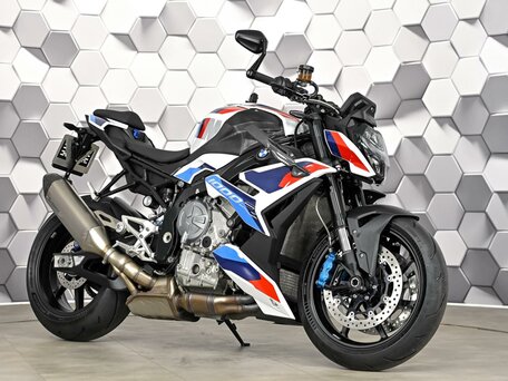 2023 BMW M 1000 R, белый, 1929000 рублей, вид 1