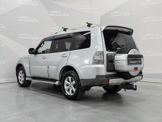 2007 Mitsubishi Pajero IV, серебристый, 1250000 рублей, вид 2