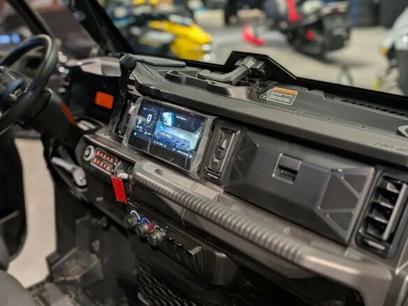 2026 BRP Can-Am Defender HD11, синий, 5361000 рублей - вид 12
