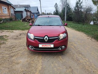 2015 Renault Logan II, красный, 950000 рублей, вид 1