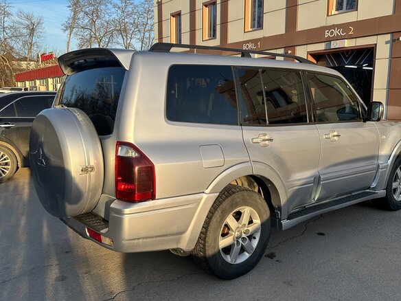 2006 Mitsubishi Pajero III Рестайлинг, серебристый, 1150000 рублей - вид 7