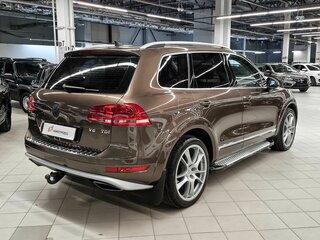 2011 Volkswagen Touareg II, коричневый, 1649000 рублей, вид 3