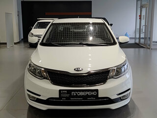 2016 Kia Rio III Рестайлинг, белый, 890000 рублей, вид 2