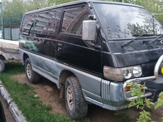1992 Mitsubishi Delica III, чёрный, 390000 рублей, вид 3