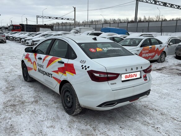 2024 Lada (ВАЗ) Vesta I Рестайлинг (NG), белый, 1087000 рублей - вид 3