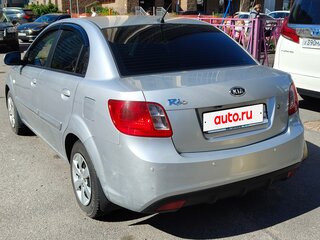 2010 Kia Rio II Рестайлинг, серебристый, 500000 рублей, вид 5