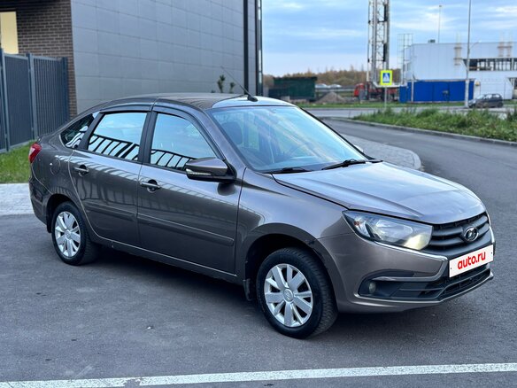 2020 Lada (ВАЗ) Granta I Рестайлинг, коричневый, 500000 рублей - вид 3