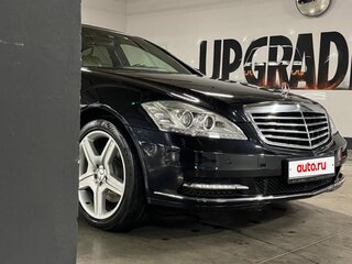 2010 Mercedes-Benz S-Класс 500 Long V (W221) Рестайлинг, чёрный, 2120000 рублей, вид 3