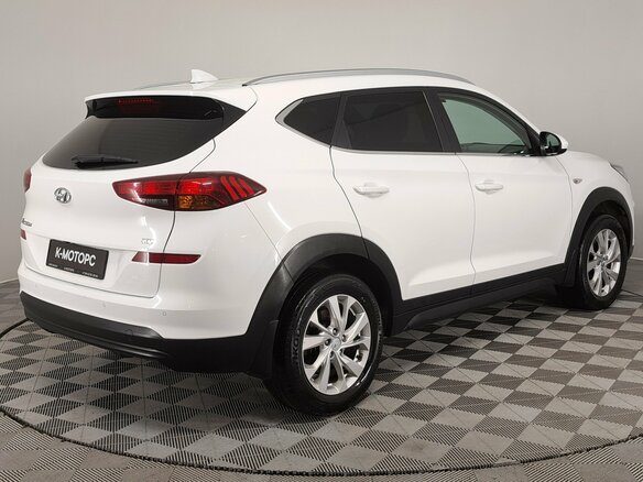 2019 Hyundai Tucson III Рестайлинг, белый, 2430000 рублей - вид 4