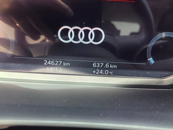 2021 Audi Q3 35 TFSI II (F3), белый, 2100000 рублей - вид 11