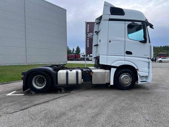 2019 Mercedes-Benz Actros, белый, 6100000 рублей - вид 3