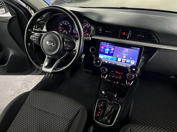 2017 Kia Rio III Рестайлинг, серый, 1125000 рублей - вид 11