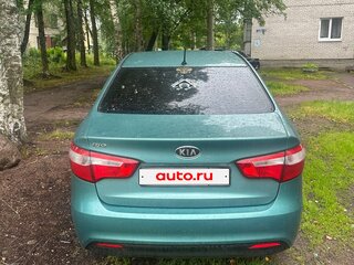 2012 Kia Rio 5-speed III, зелёный, 700000 рублей, вид 2