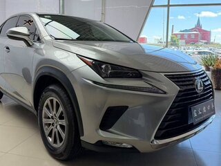 2021 Lexus NX 200 I Рестайлинг, серебристый, 3200000 рублей, вид 1