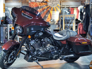 2021 Harley-Davidson Street Glide Special, пурпурный, 3600000 рублей, вид 3