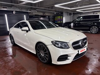 2017 Mercedes-Benz E-Класс 300 V (W213, S213, C238), белый, 3100000 рублей, вид 1