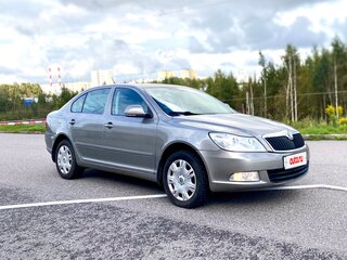 2011 Skoda Octavia II (A5) Рестайлинг, серый, 749000 рублей, вид 3