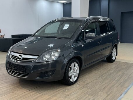 Opel Zafira B Рестайлинг