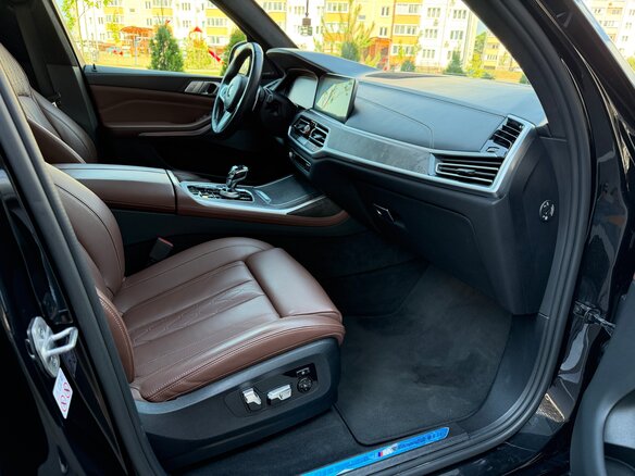 2021 BMW X7 30d I (G07), чёрный, 7800000 рублей - вид 29